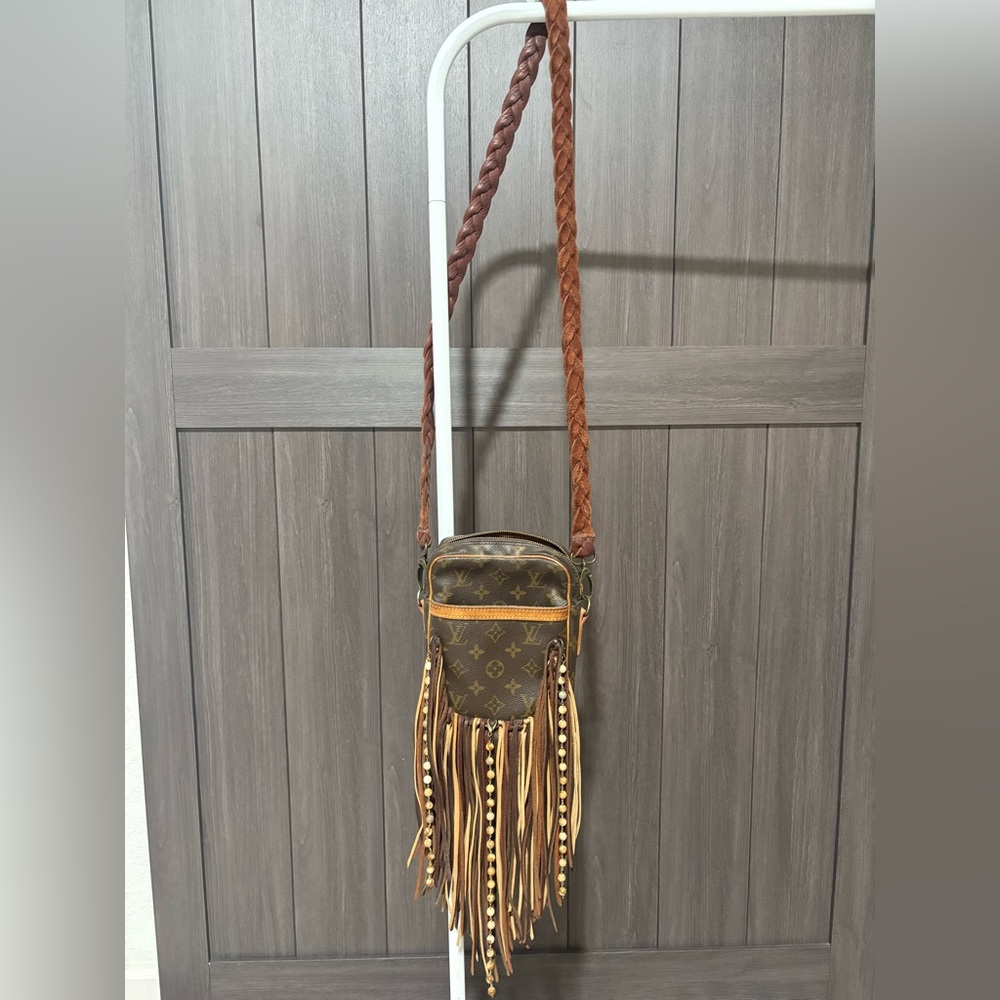 Louis Vuitton small crossbody purse